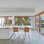 Willa Serenity Sustainable Luxury Retreat By Guestlee Preverenges