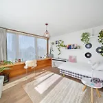 Serenity Sustainable Luxury Retreat By Guestlee Preverenges