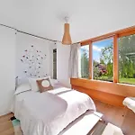 Serenity Sustainable Luxury Retreat By Guestlee Preverenges
