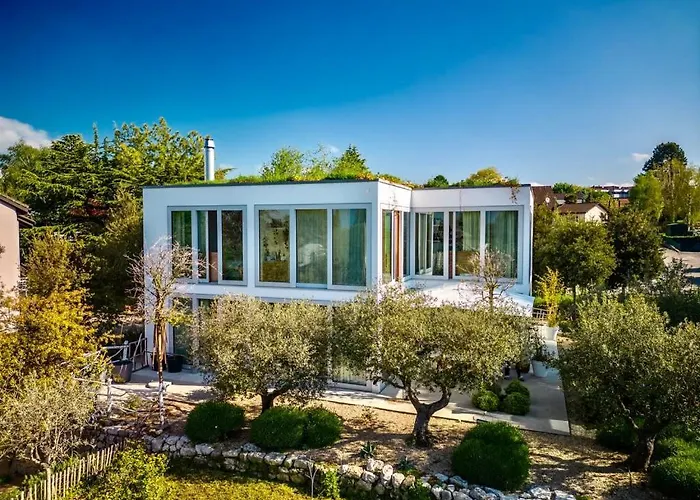 Serenity Sustainable Luxury Retreat By Guestlee *